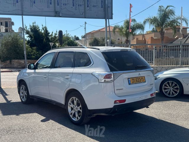 מודעת רכב מיצובישי אאוטלנדר