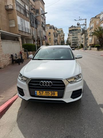 אאודי Q3