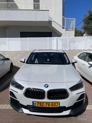 ב מ וו X2