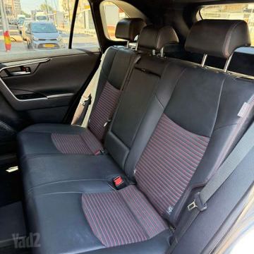 טויוטה RAV4