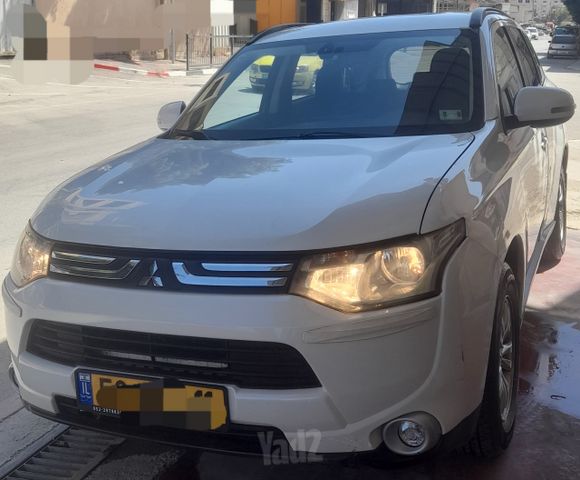 מיצובישי אאוטלנדר