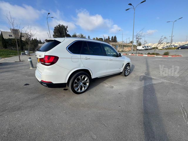 ב מ וו X5
