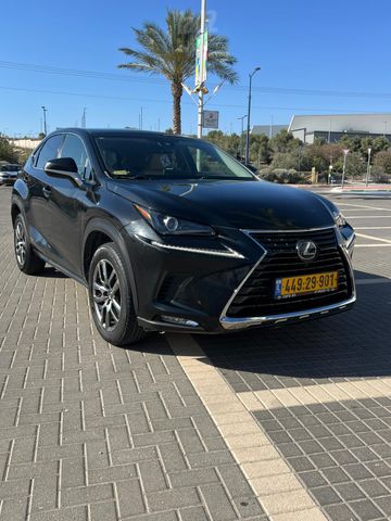 לקסוס NX