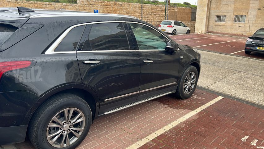 מודעת רכב קאדילק XT5