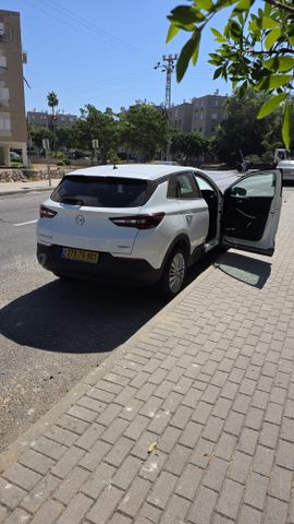 אופל גרנדלנד
