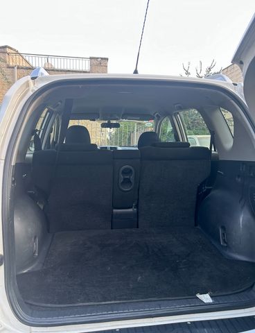 טויוטה RAV4