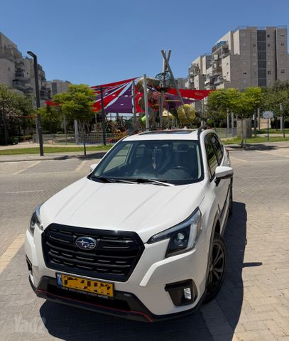 סובארו פורסטר