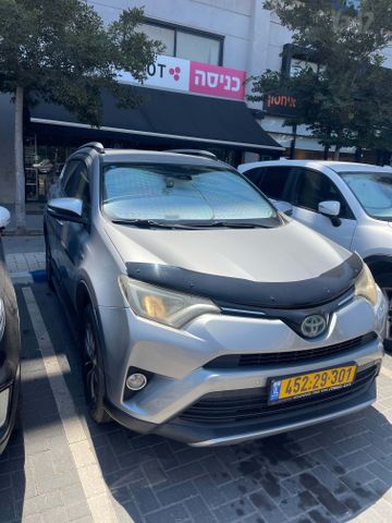 מודעת רכב טויוטה RAV4