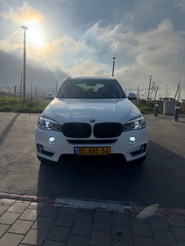 ב מ וו X5