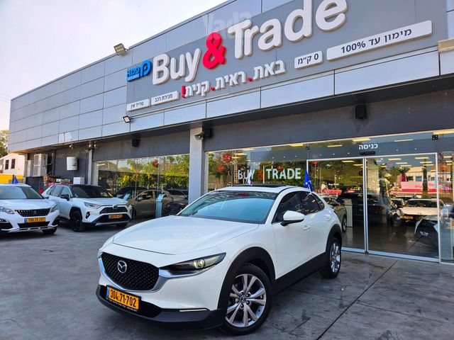 מודעת רכב מאזדה CX-30