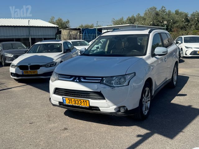 מיצובישי אאוטלנדר