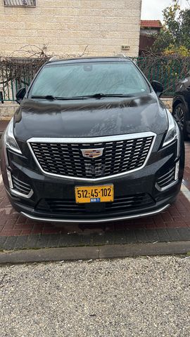 קאדילק XT5