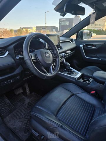טויוטה RAV4