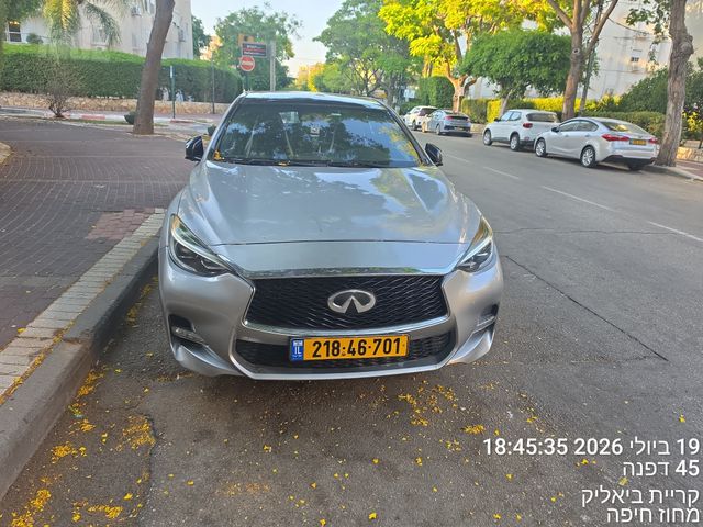 אינפיניטי Q30