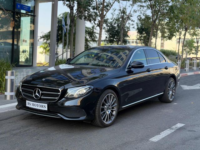 מודעת רכב מרצדס-בנץ E-class 1