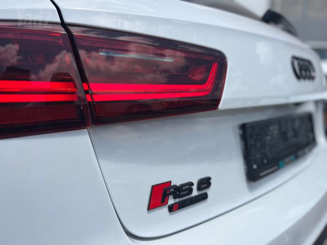 אאודי RS 6