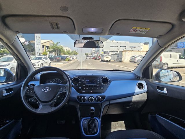 יונדאי i10