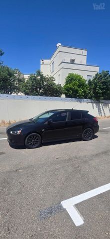 מיצובישי לנסר