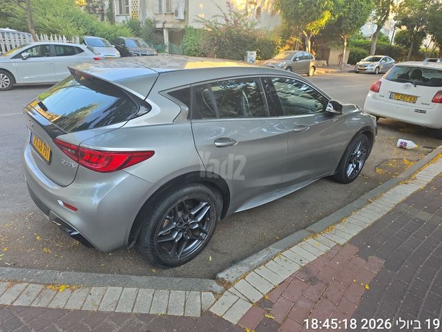 אינפיניטי Q30