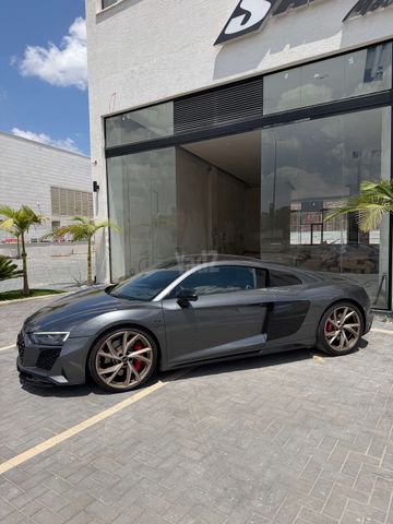 אאודי R8