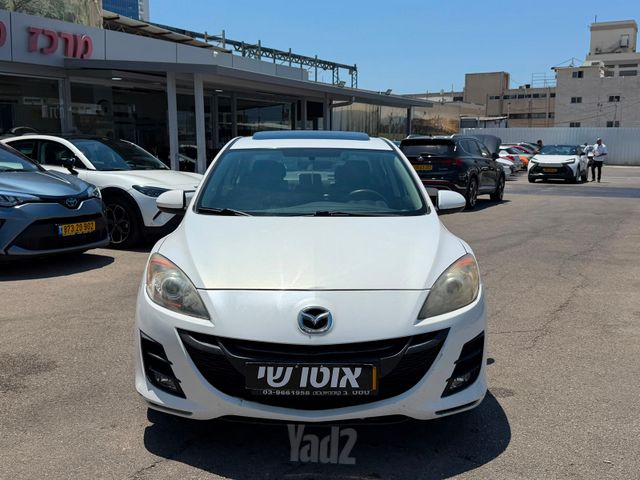 מאזדה 3