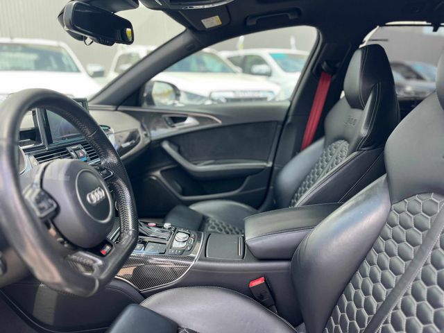אאודי RS 6