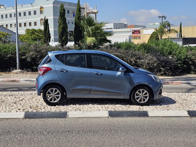 יונדאי i10