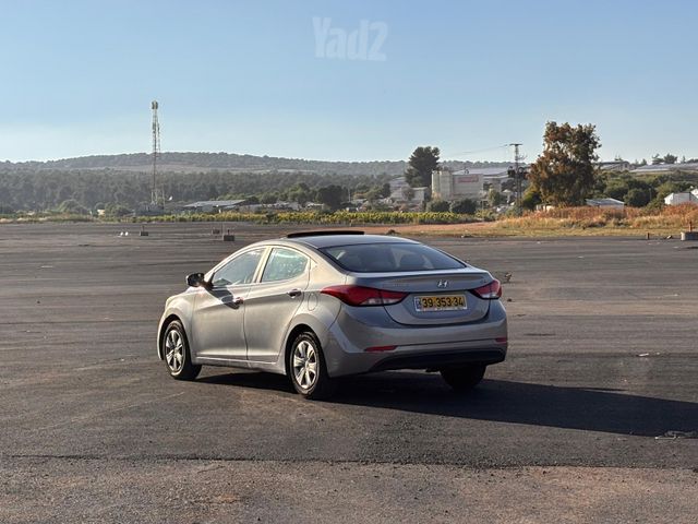 יונדאי I35