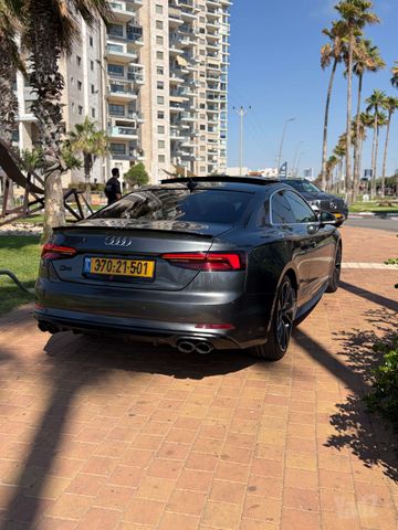 אאודי S5