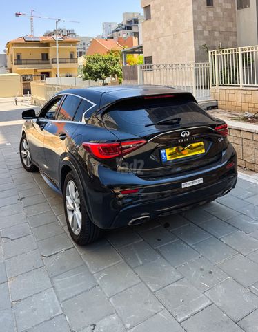 אינפיניטי Q30