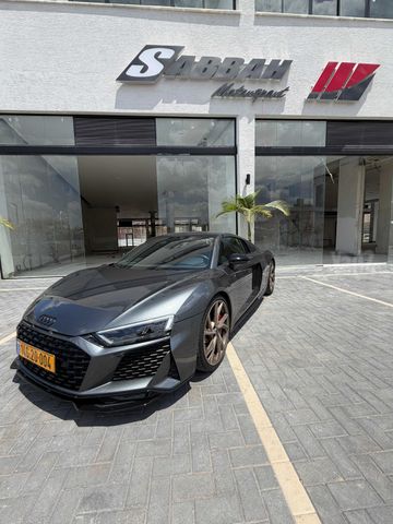 אאודי R8