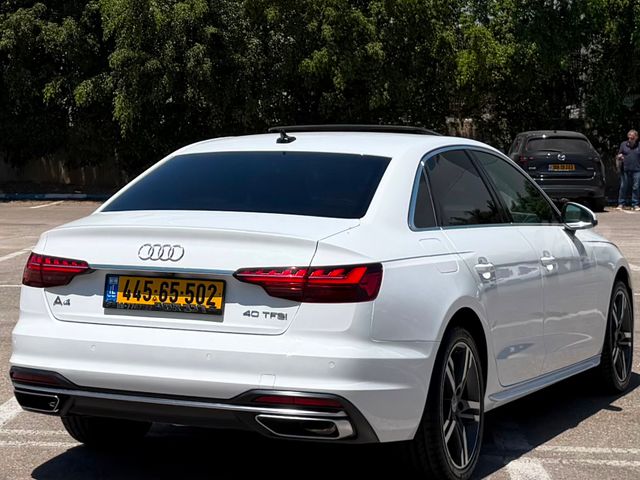 אאודי A4