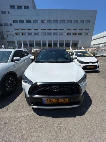 טויוטה קורולה קרוס