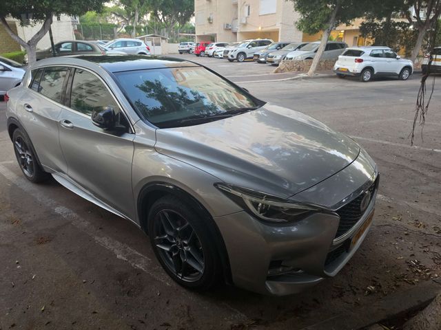 מודעת רכב אינפיניטי Q30
