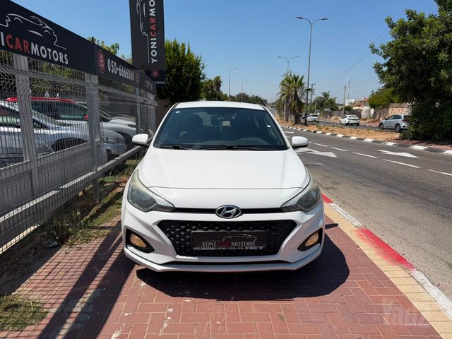 יונדאי i20