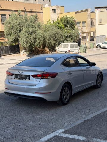 יונדאי אלנטרה