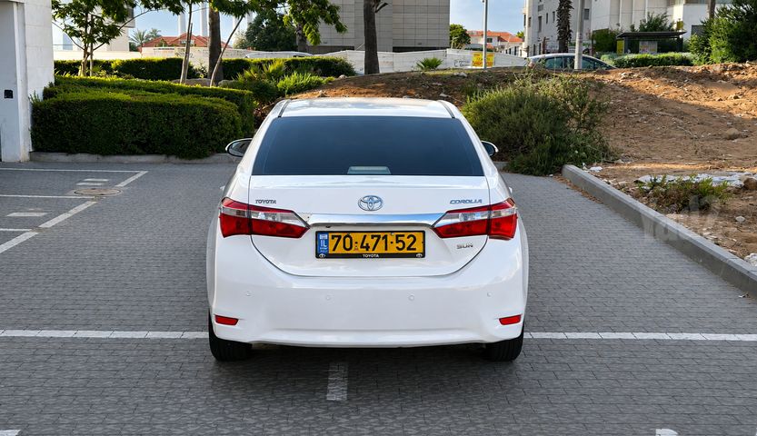 טויוטה קורולה