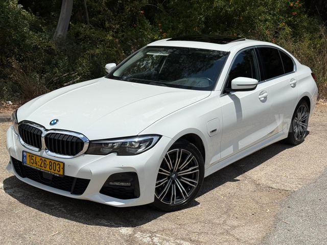 מודעת רכב ב מ וו סדרה 3