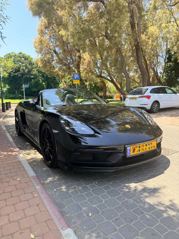 פורשה 718