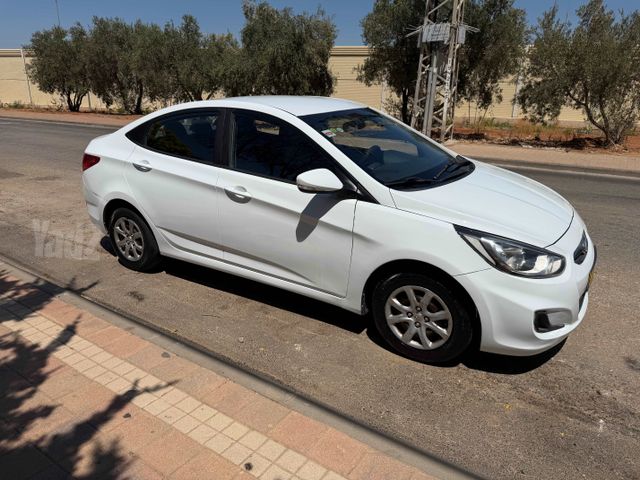 יונדאי אקסנט i25