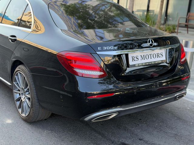 מרצדס-בנץ E-class