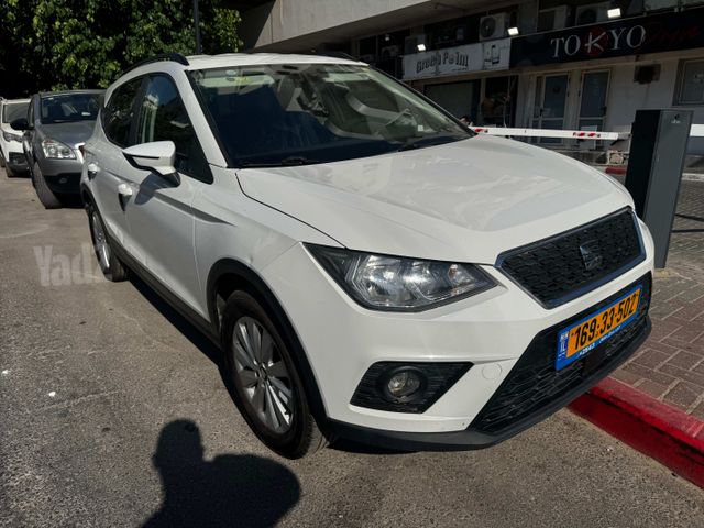סיאט ארונה