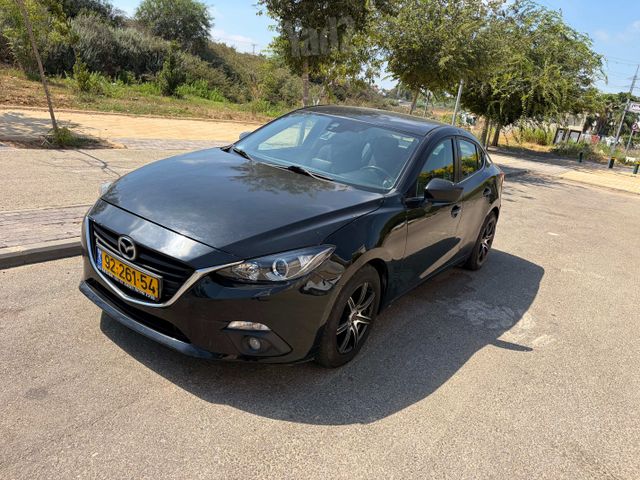 מאזדה 3