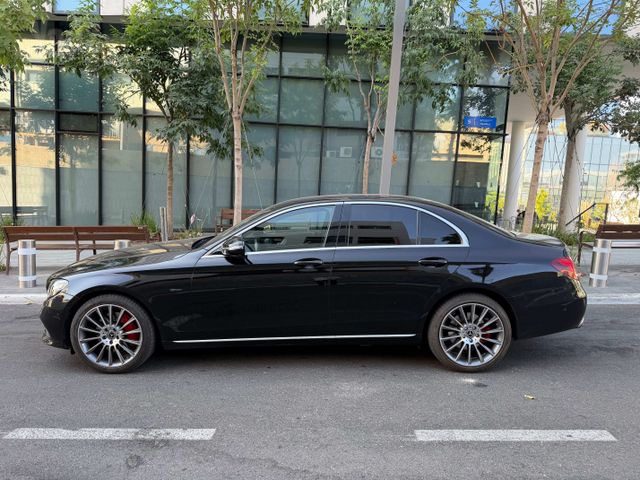 מודעת רכב מרצדס-בנץ E-class