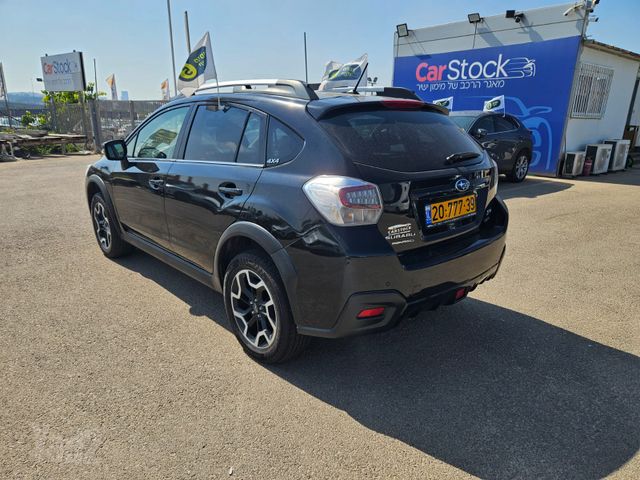 סובארו XV
