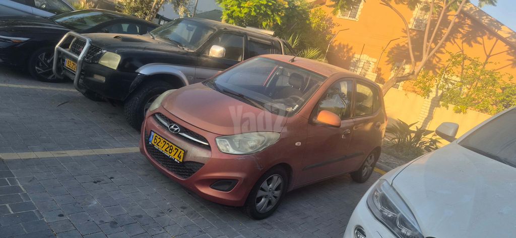 יונדאי i10