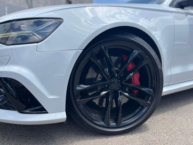 אאודי RS 6