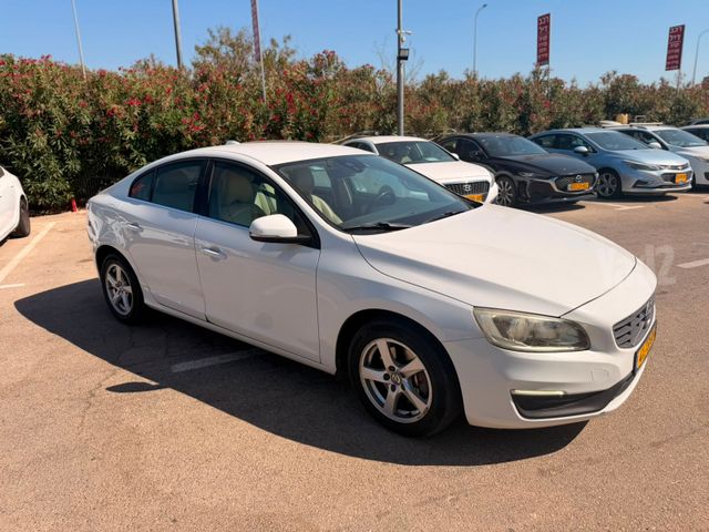 וולוו S60