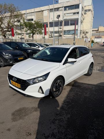 מודעת רכב יונדאי i20