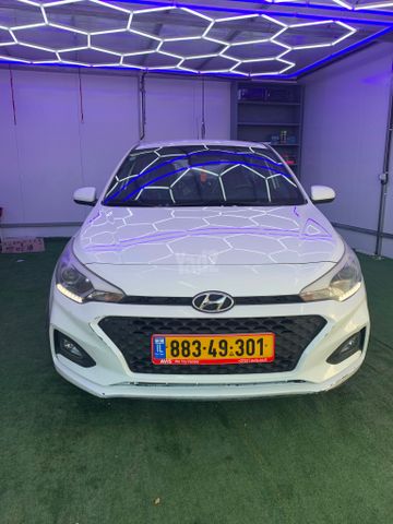 יונדאי i20
